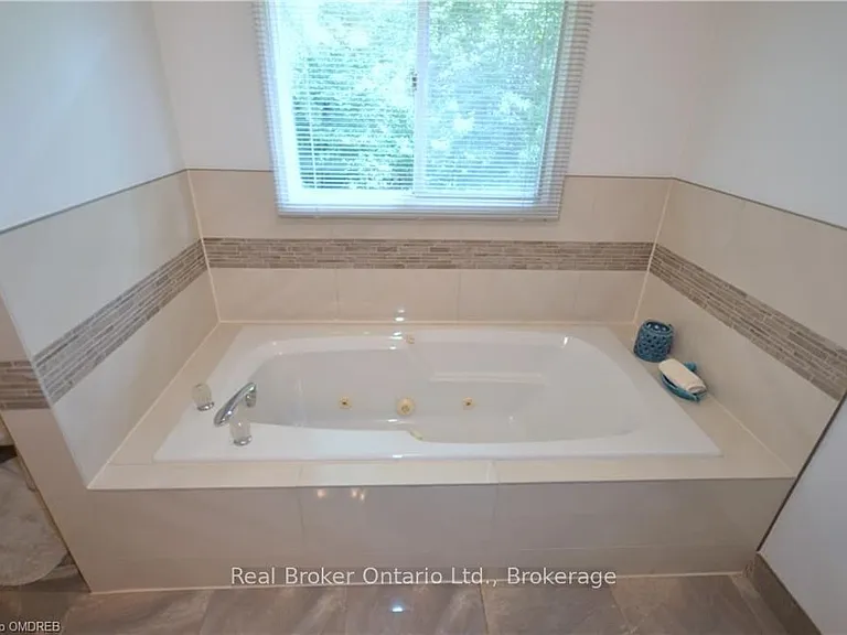 1609 Pilgrims Way — Photo 19