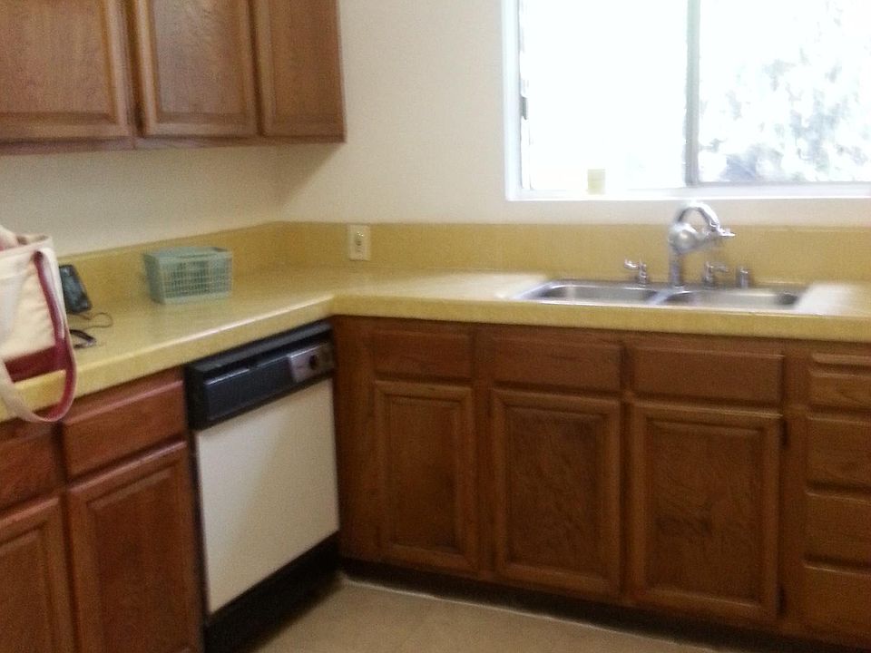 2nd image of 4531 Ellenwood Dr APT 6