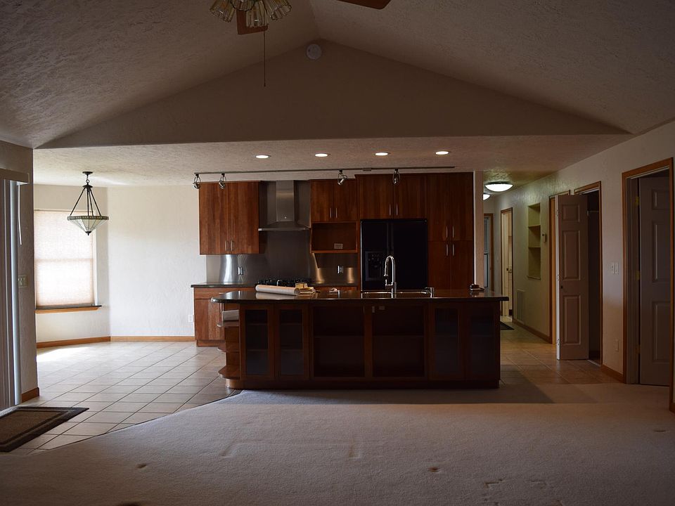 2nd image of 16245 6830th Rd