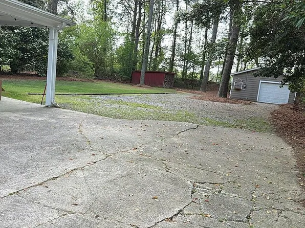 3626 Longleaf Dr NE, Elm City, NC 27822