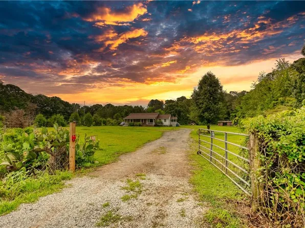 1277 Bethany Rd, Covington, GA 30016