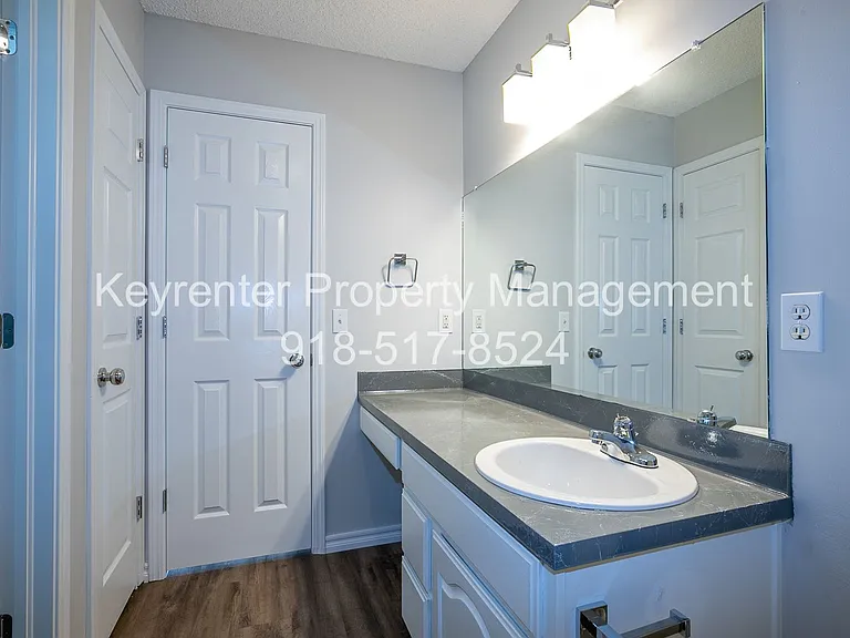 9504 E 99th Pl — Photo 21