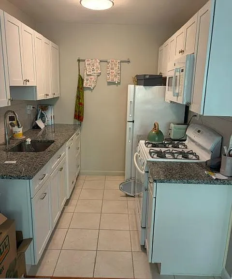 2325 42nd St NW #201 — Photo 5
