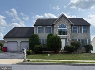 215 N Sandy Ln, Sinking Spring, PA 19608