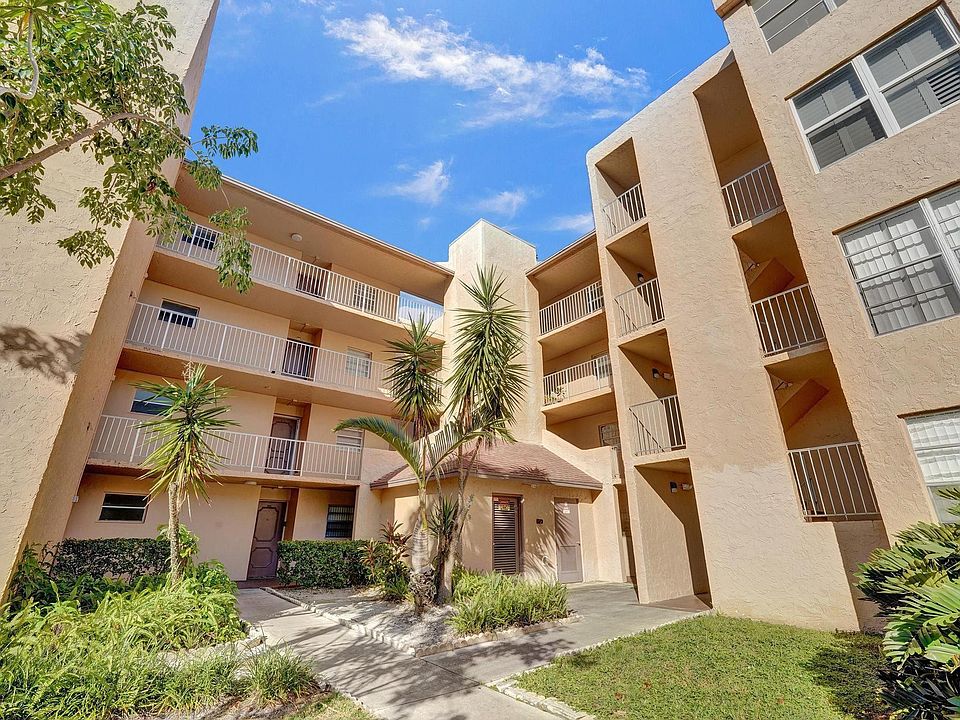 1st image of 9440 Live Oak Place #401