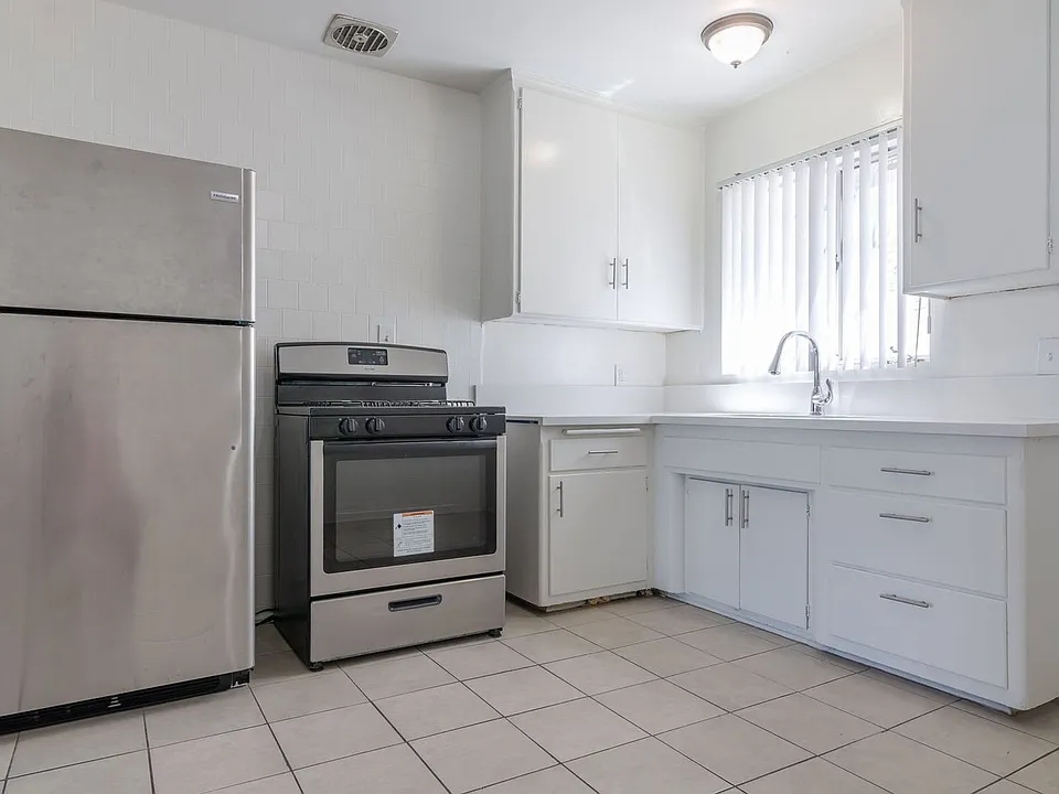 3868 Potomac Ave #6A