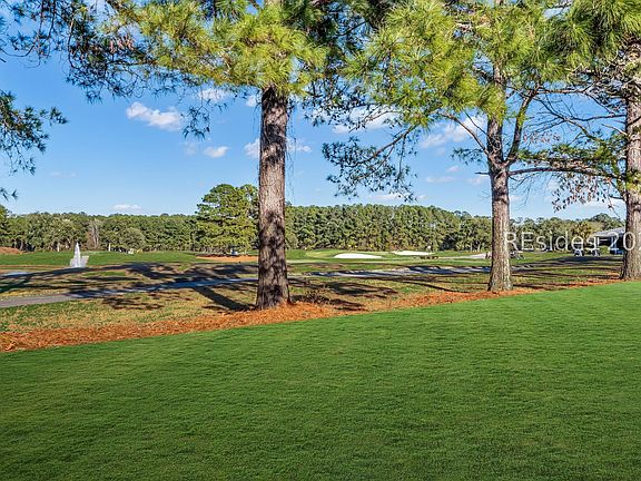 3rd image of 655 Cypress Hills Dr