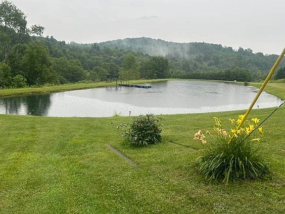 4th image of 172 Neal Ln