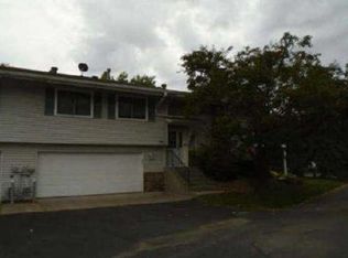 837 Evergreen Cir, Burnsville, MN 55337