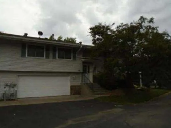 837 Evergreen Cir, Burnsville, MN 55337