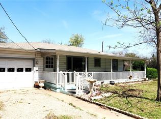 112 College Ave, Oglesby, TX 76561