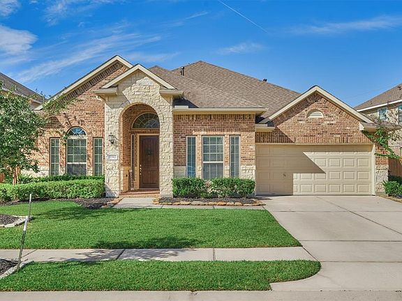 Welcome to 27912 Seger Bend Trail in Harmony, Spring, Texas.