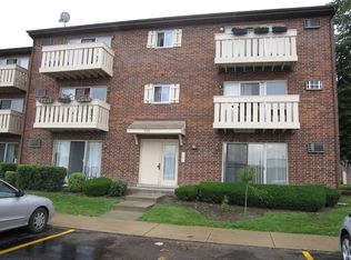 1120 Copperfield Ln APT A, Schaumburg, IL 60193