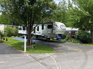 4229 E Parkway LOT 200, Gatlinburg, TN 37738