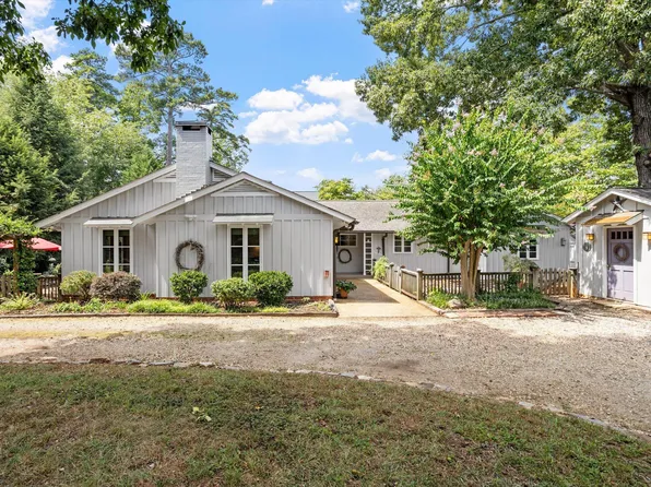 2617 London Dr, Raleigh, NC 27608