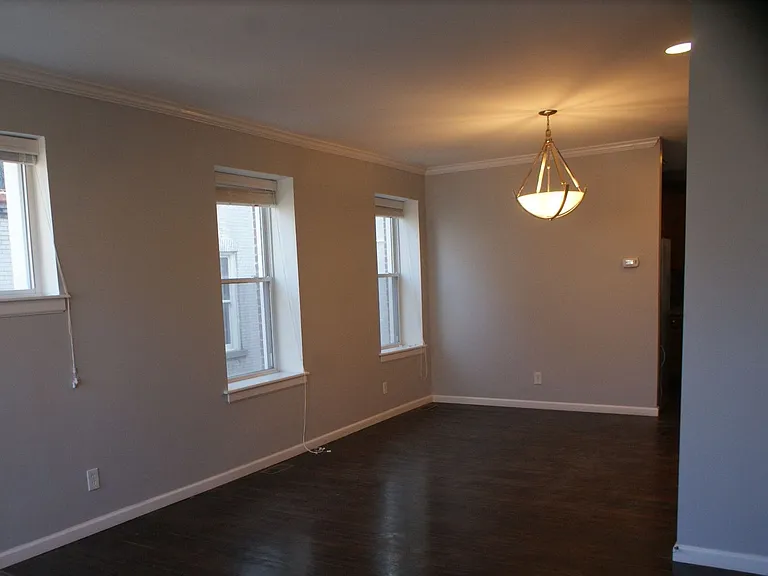 4158 W Pine Blvd — Photo 2