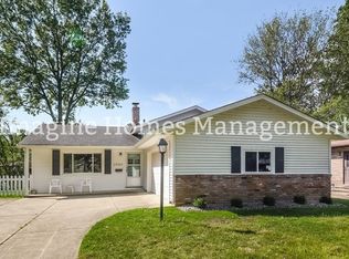 23963 Vincent Dr, North Olmsted, OH 44070