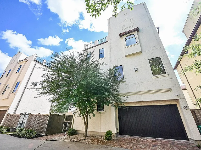 1825 W 24th St — Photo 34