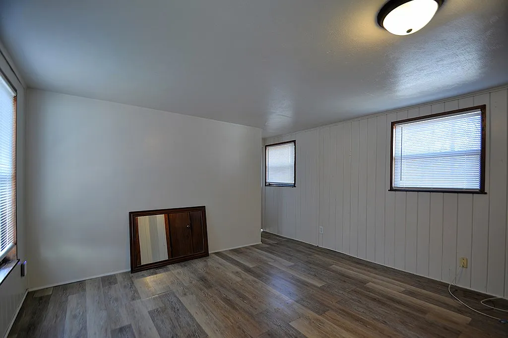 2 bed, 1.0 bath, 1000 sqft, $1,400 — Photo 4