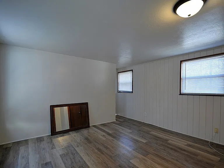1707A E Main St — Photo 4