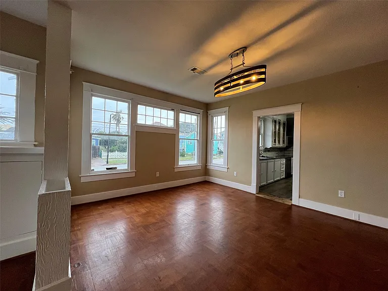 1328 Ursuline St — Photo 13