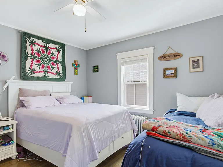 181 Chiswick Rd — Photo 11