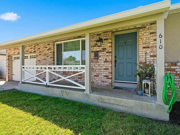 5th image of 610 E Robinhood Dr