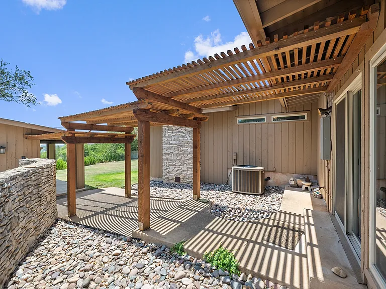 6501 Mesa Dr — Photo 32