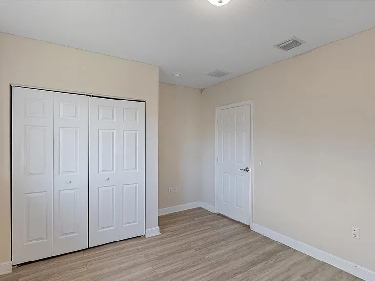 6094 Live Oak Ct #B — Photo 10