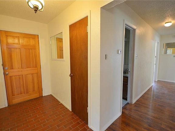 3rd image of 7904 Maplewood Ave