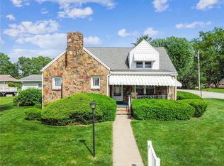 1068 Lakeview Dr, Latrobe, PA