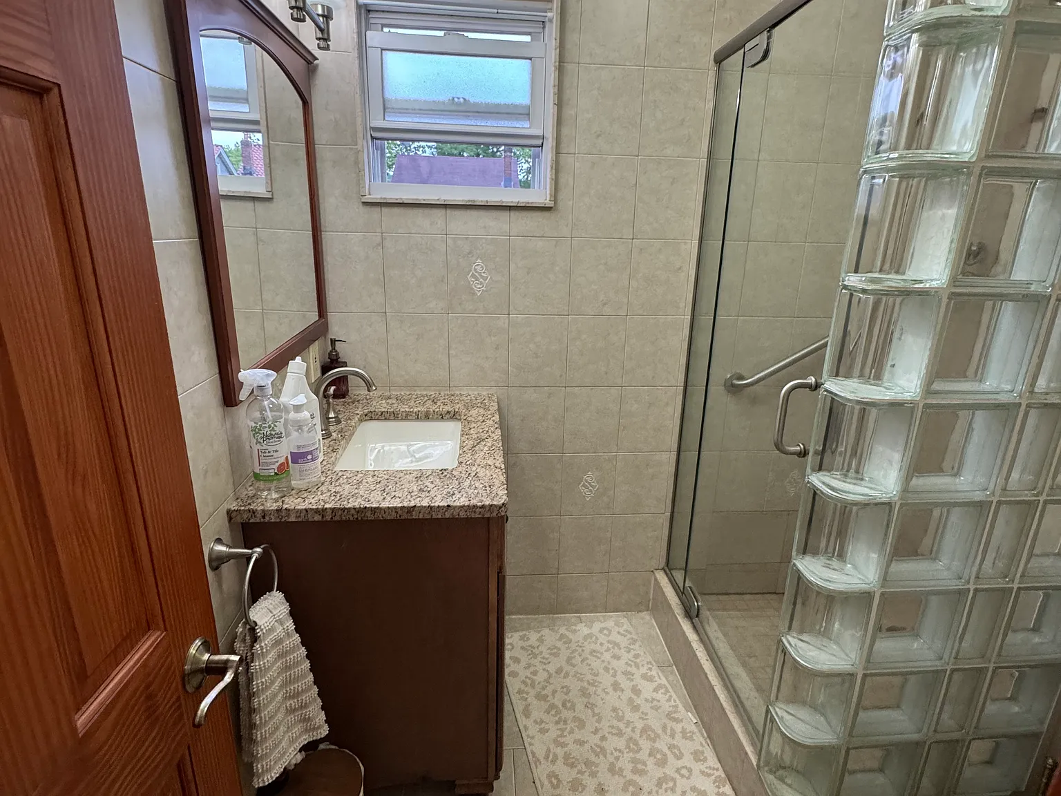 2 bed, $2,700 — Photo 4