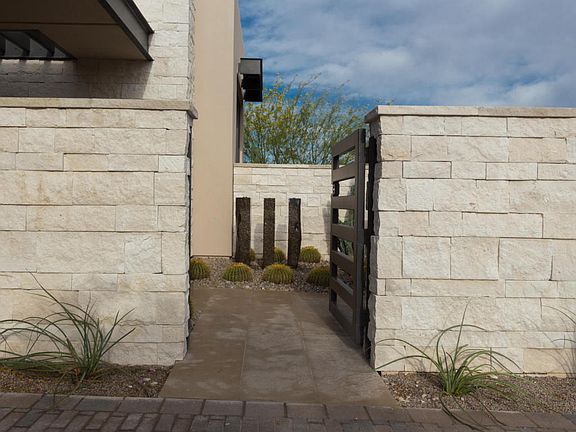 5th image of 6140 N Las Brisas Dr
