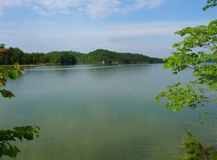 122 Granny Davis Way, Dandridge, TN 37725