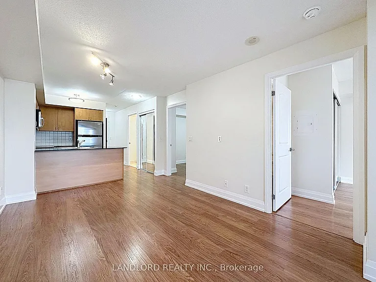 1070 Sheppard Ave W #801 — Photo 6
