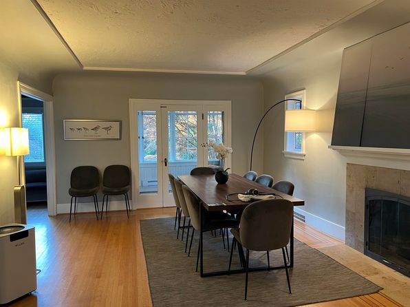 5 bedroom rental in Vancouver — photo 4