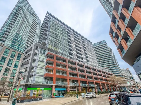 15 Bruyeres Mews #710, Toronto, ON M5V 0A7