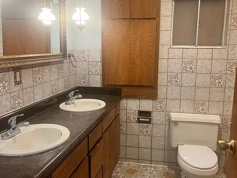 811 Skyway Blvd — Photo 4