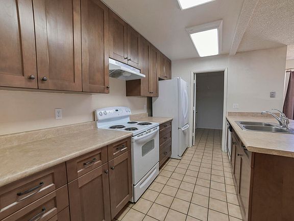 2nd image of 1241 N Avenida Jeanine
