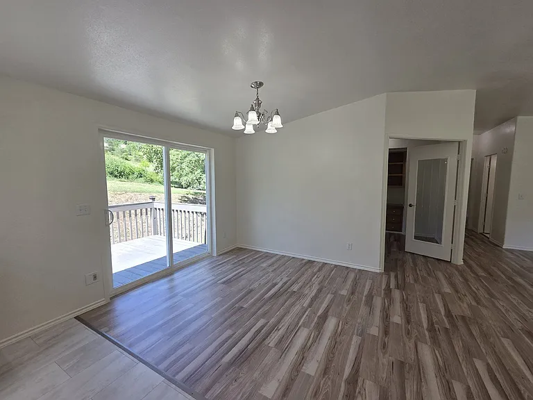 3950 Shoestring Rd — Photo 3