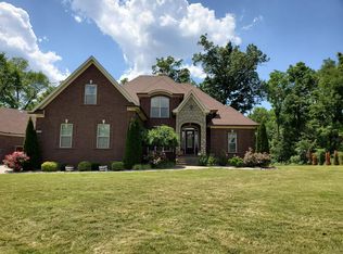 6406 Shaffer Ln, Louisville, KY 40291