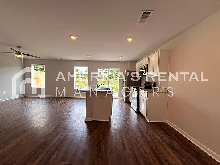 105 River Grass Dr — Photo 7