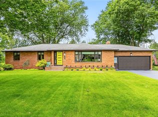 195 Locust Hill Dr, Rochester, NY 14618