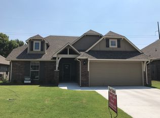 2445 S Maple Ave, Broken Arrow, OK 74012