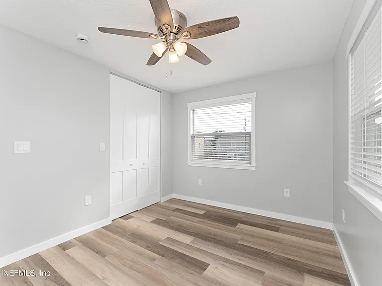 423 9th Ave N #201 — Photo 7