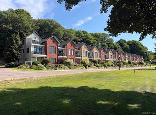 219 N Lakeshore Blvd #5, Marquette, MI 49855