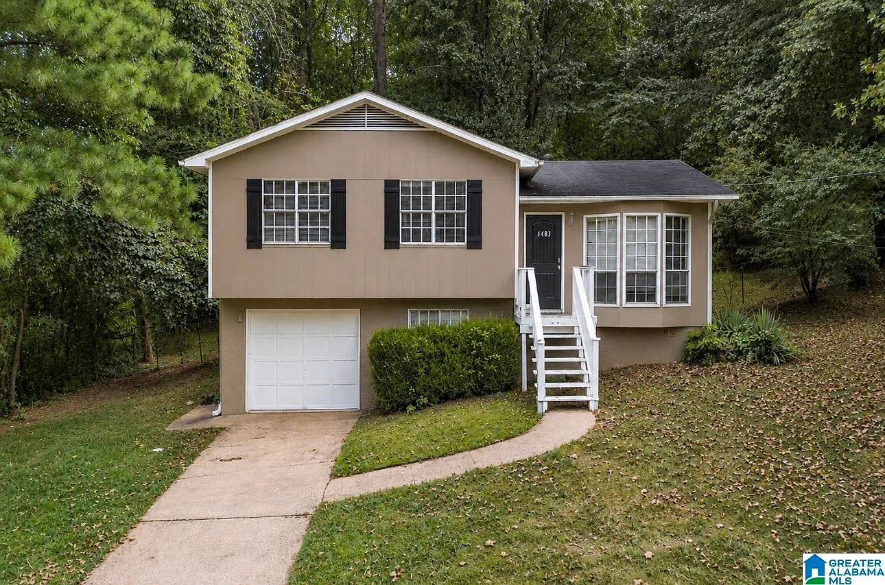 3 bed, 2.0 bath, $1,600 — Photo 1
