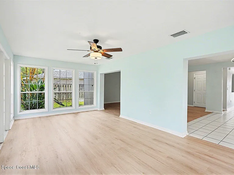 1640 Vista Lake Cir — Photo 8