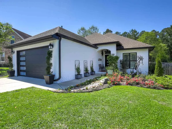 8725 Rush Ln, Pensacola, FL 32526