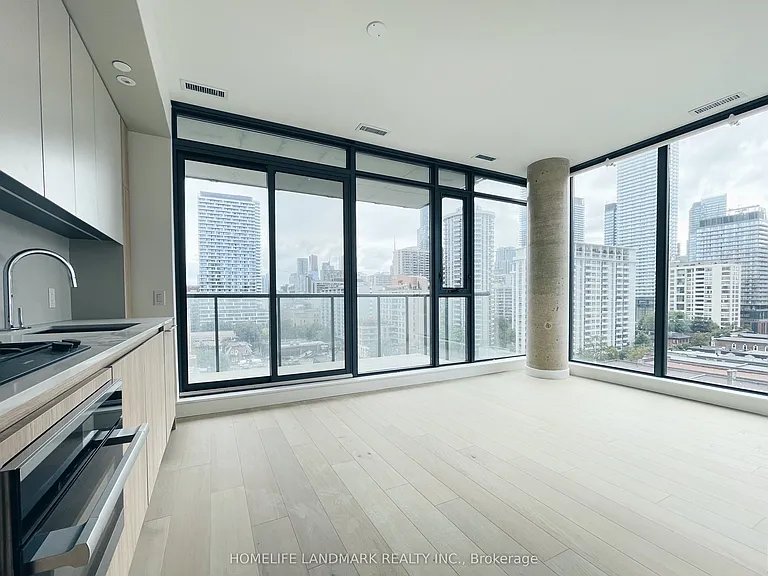 81 Wellesley St E #903 — Photo 1